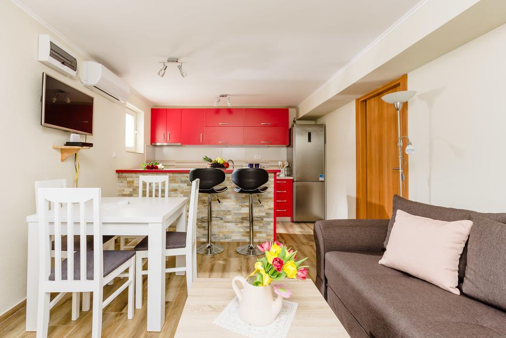 Sea Holiday Muo With Sea And City View Kotor Ngoại thất bức ảnh